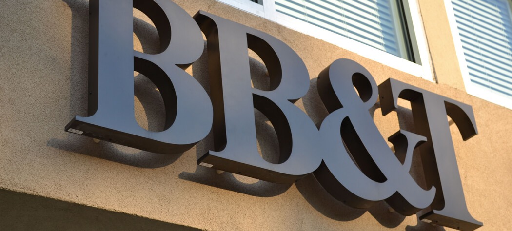 Dimensional Letters - Texas Signs Inc.